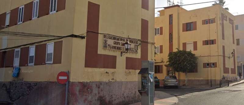 Vestigios franquistas en las promociones de San José de Las Longueras/TA.